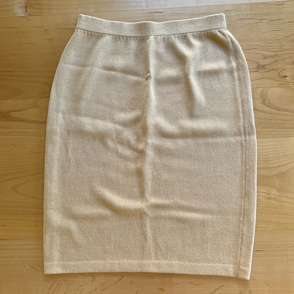 Vintage Knit High-waisted Mid Length Skirt in Hay color.